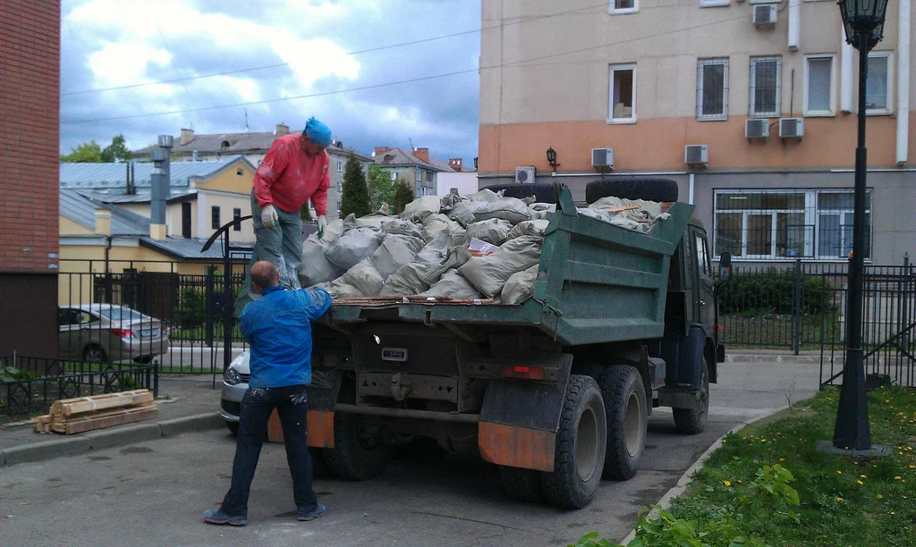 Вывоз строительного мусора в Ельце от 1643 руб. – ПроМусор