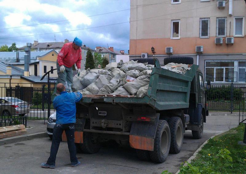 Вывоз мусора из новостройки в Ельце – ПроМусор, контейнеры, уборка и грузчики от 2156 руб