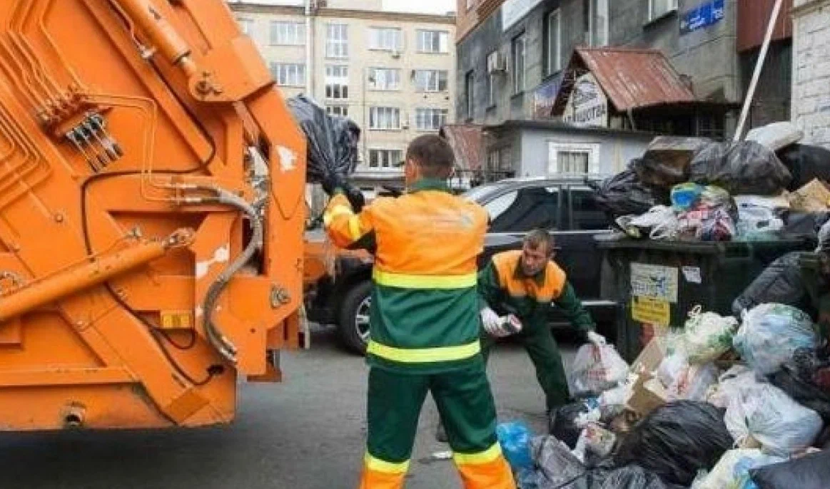Срочный вывоз мусора в Ельце от ПроМусор — заказ день в день от 2926 руб., грузчики, цена