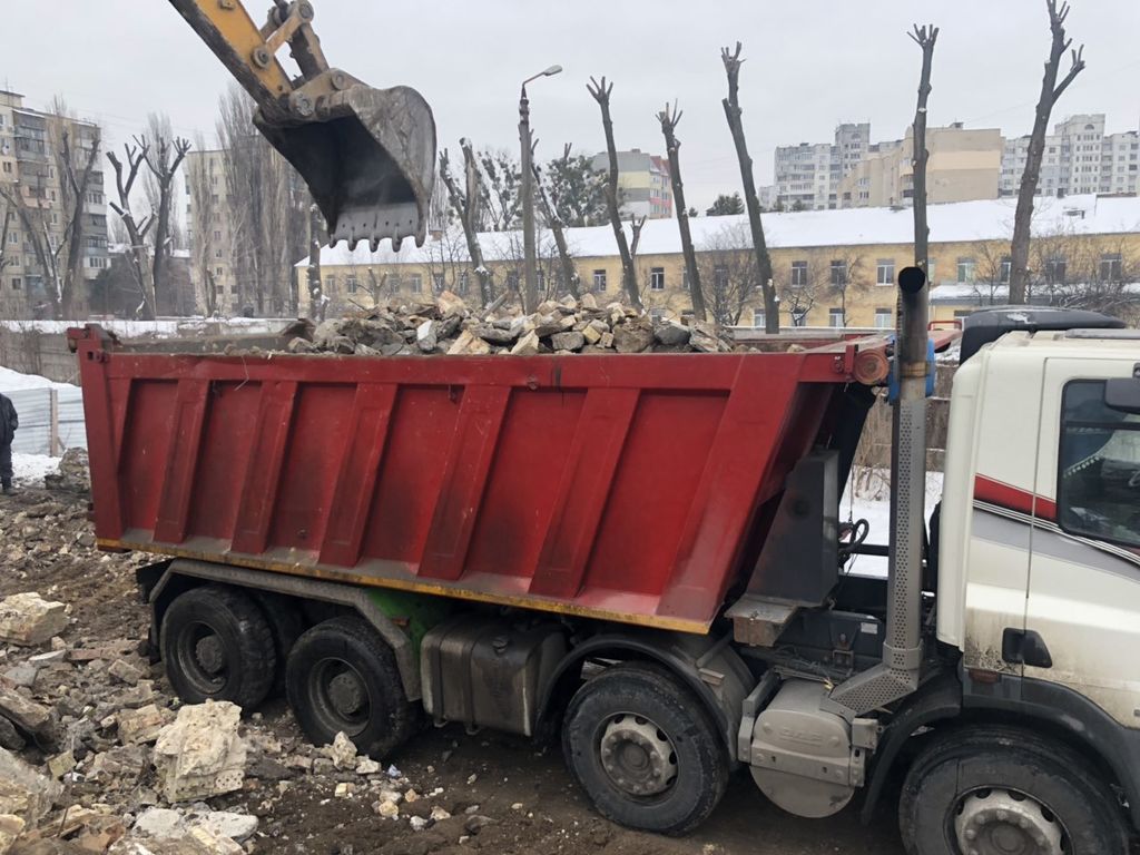 Вывоз мусора Камазом в Ельце в октябре