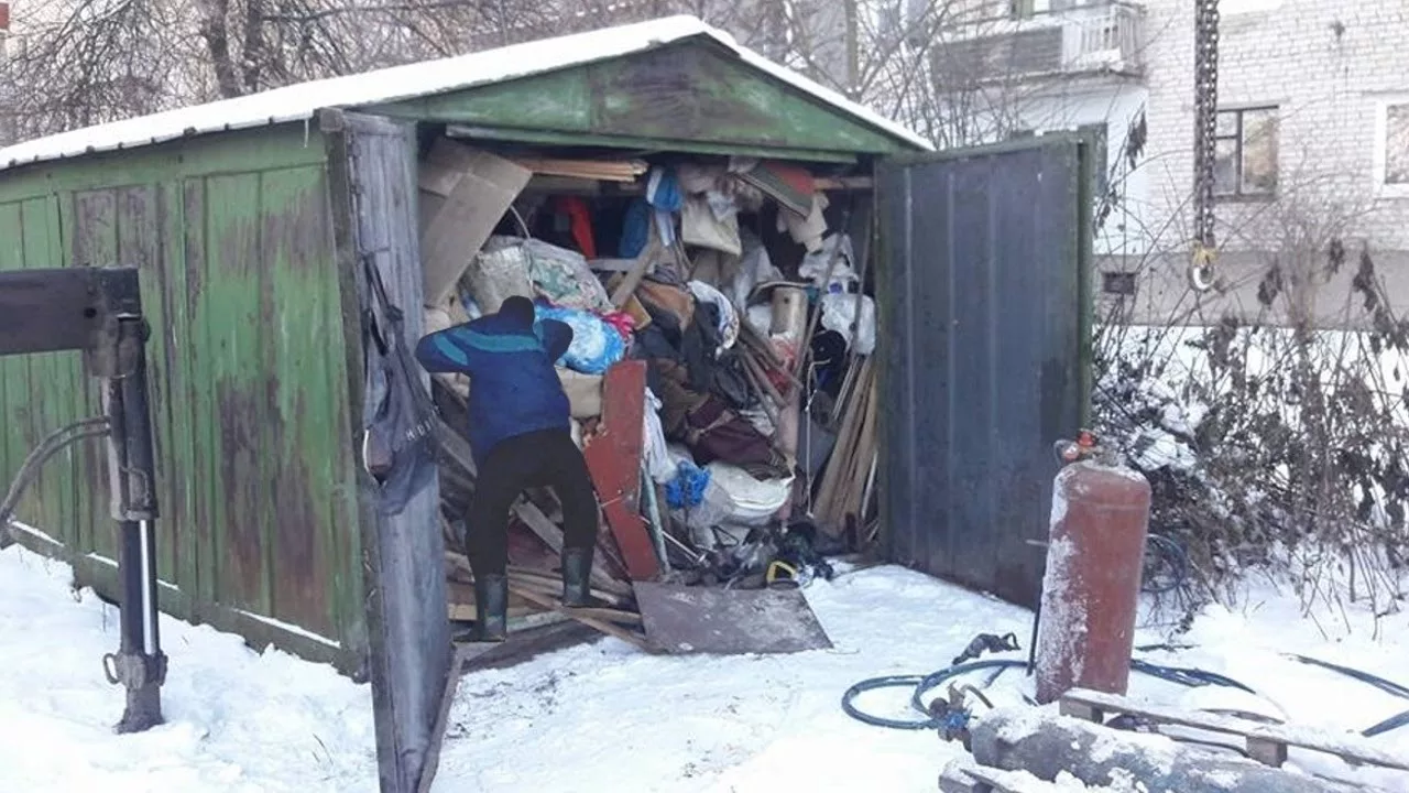 Вывоз мусора из гаража с гарантией чистоты в Ельце в октябре