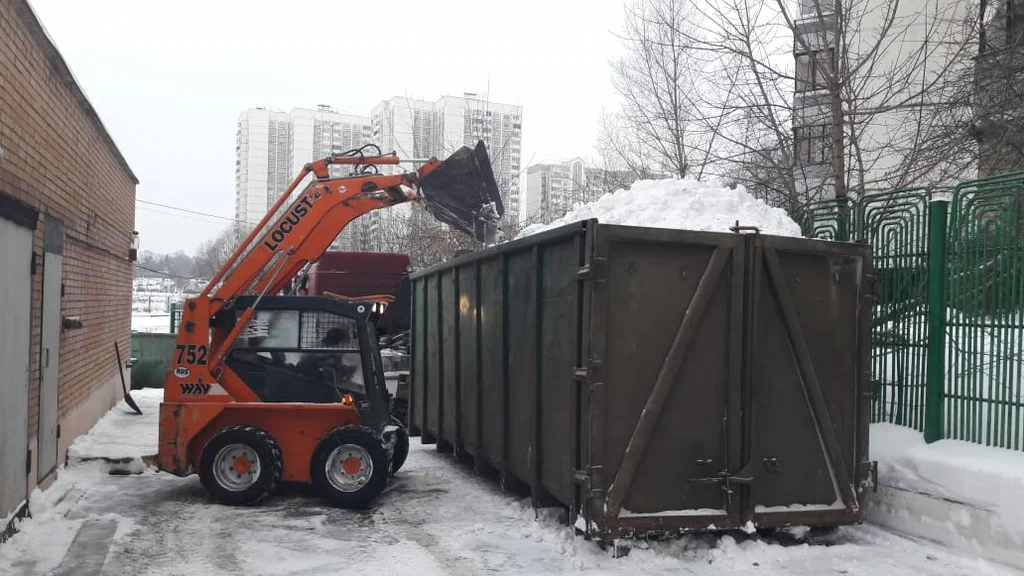 Вывоз снега контейнерами в Ельце — цена от 3286 руб., заказать контейнер для снега в ПроМусор